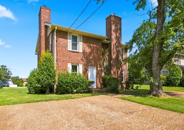 Photo 3 of Multi family home for sale at 2440 Fairbrook Dr, Nashville, TN 37214 | MLS# 3528187 | Listing updated on 2026-09-02