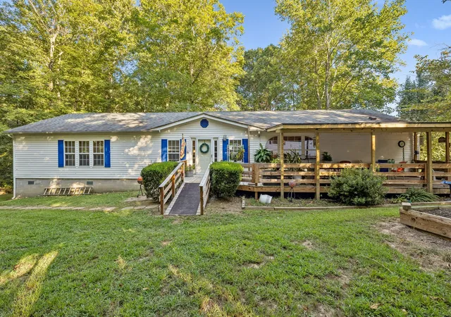 Photo 1 of Manufactured home for sale at 605 Lucas Rd, Dickson, TN 37055 | MLS# 3542374 | Listing updated on 2026-09-21