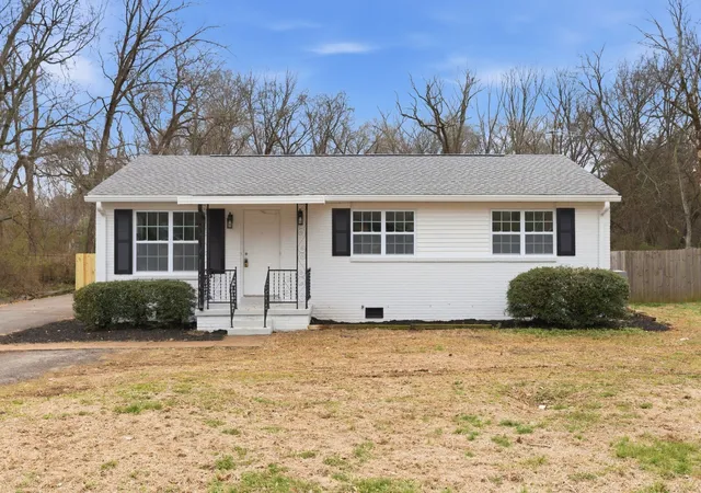 Photo 3 of Single family home for sale at 1806 Fern Dr, Murfreesboro, TN 37130 | MLS# 3527332 | Listing updated on 2026-09-01
