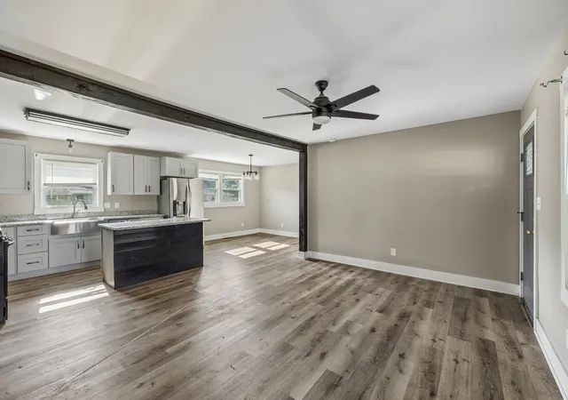 Photo 4 of Single family home for sale at 110 Sherwood Dr, Waverly, TN 37185 | MLS# 3527312 | Listing updated on 2026-08-28
