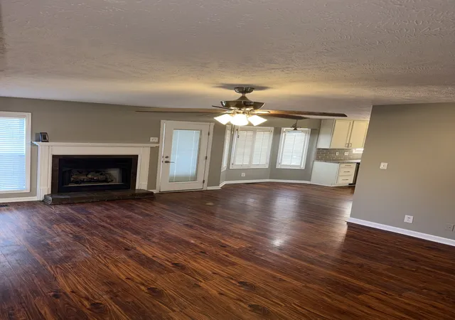 Photo 2 of Single family home for sale at 1006 Monica Dr, Clarksville, TN 37042 | MLS# 3627230 | Listing updated on 2026-10-28