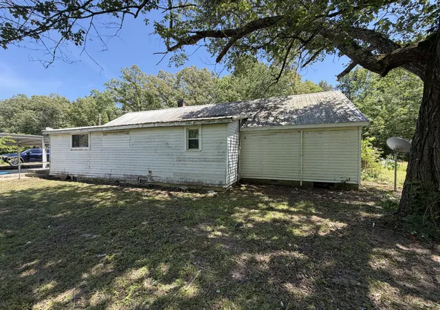 Photo 3 of Single family home for sale at 5217 Ragsdale Rd, Manchester, TN 37355 | MLS# 3527391 | Listing updated on 2026-09-02