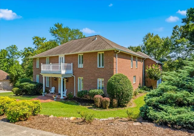 Photo 2 of Single family home for sale at 2131 Breckenridge St, Athens, TN 37303 | MLS# 3527386 | Listing updated on 2026-09-15