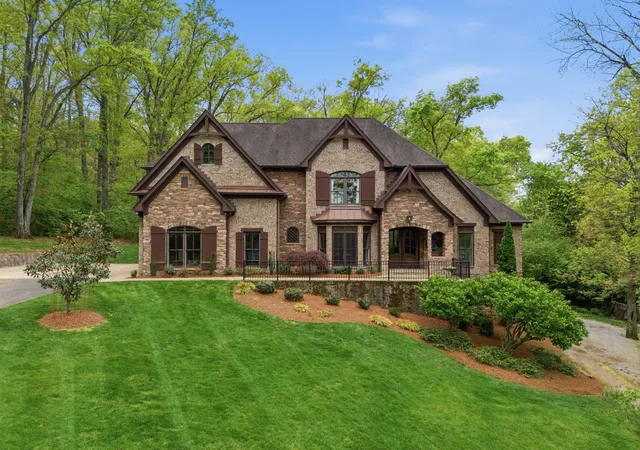 Photo 1 of Single family home for sale at 1024 Redmond Ct, Brentwood, TN 37027 | MLS# 3527924 | Listing updated on 2026-10-07