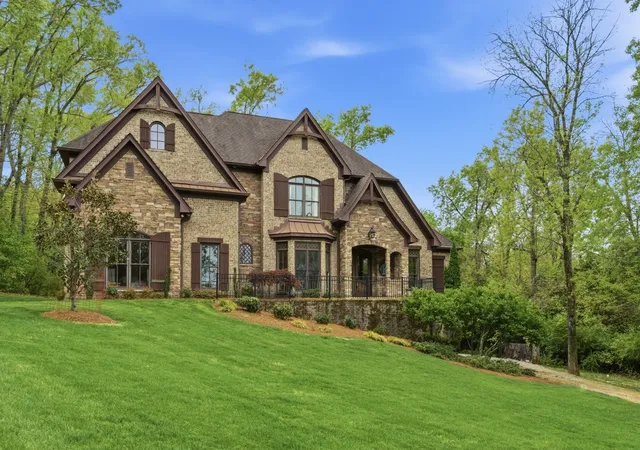 Photo 3 of Single family home for sale at 1024 Redmond Ct, Brentwood, TN 37027 | MLS# 3527924 | Listing updated on 2026-10-07