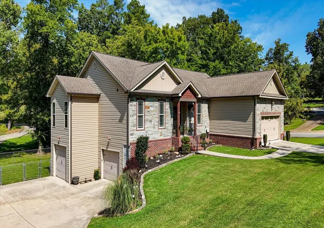 Photo 1 of Single family home for sale at 2356 Gale Lane, Chattanooga, TN 37421 | MLS# 3527402 | Listing updated on 2026-09-14