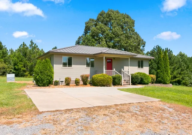 Photo 2 of Single family home for sale at 6649 Rabbit Crk Rd, Buchanan, TN 38222 | MLS# 3531724 | Listing updated on 2026-09-04