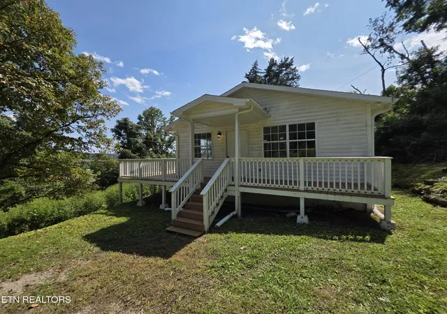 Photo 2 of Single family home for sale at 1115 Back Valley Rd, La Follette, TN 37766 | MLS# 3528394 | Listing updated on 2026-08-28