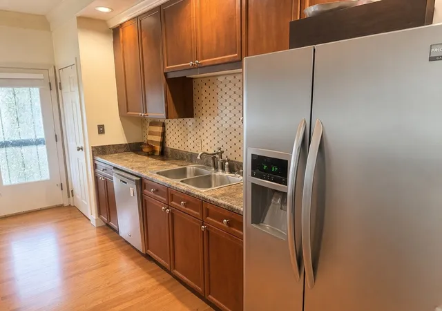 Photo 3 of Townhouse for sale at 104 Foxborough Sq W, Brentwood, TN 37027 | MLS# 3530246 | Listing updated on 2026-09-25