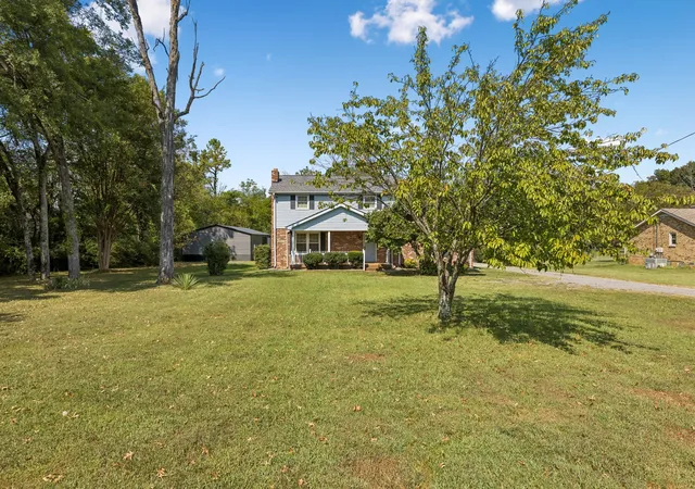 Photo 1 of Single family home for sale at 3100 Dell Dr, Hermitage, TN 37076 | MLS# 3527551 | Listing updated on 2026-09-18