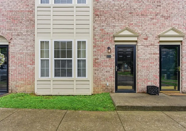 Photo 2 of Townhouse for sale at 7241 Hwy 70 S #214, Nashville, TN 37221 | MLS# 3527531 | Listing updated on 2026-08-27
