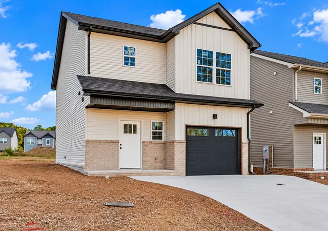 Photo 1 of Single family home for sale at 636 Southern Pass Run, Clarksville, TN 37043 | MLS# 3529197 | Listing updated on 2026-10-08
