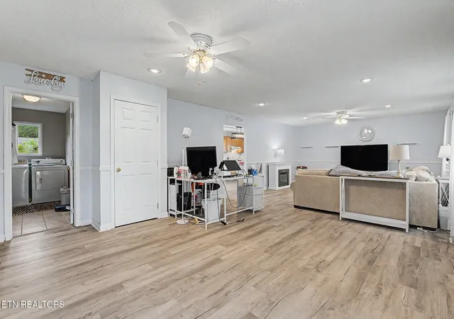 Photo 3 of Single family home for sale at 117 Bertha Lane, Jacksboro, TN 37757 | MLS# 3527528 | Listing updated on 2026-10-08