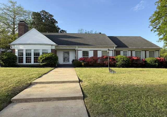 1st image of 452 Walnut St, Jackson, TN 38301 | MLS# 3527600