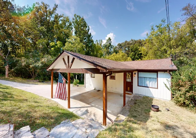 Photo 1 of Sale Pending at 1392 Fairview Blvd, Fairview, TN 37062 | MLS# 3544156 | Listing updated on 2026-10-03