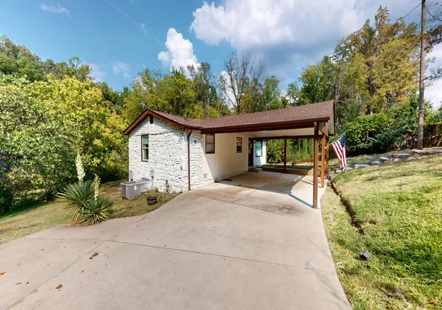 Photo 2 of Sale Pending at 1392 Fairview Blvd, Fairview, TN 37062 | MLS# 3544156 | Listing updated on 2026-10-03