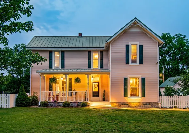 Photo 2 of Single family home for sale at 3310 Booker Ridge Rd, Mount Pleasant, TN 38474 | MLS# 3615288 | Listing updated on 2026-10-08