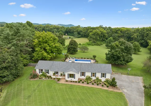 Photo 2 of Sale Pending at 2205 Morriswood Ct, Franklin, TN 37064 | MLS# 3527723 | Listing updated on 2026-08-28