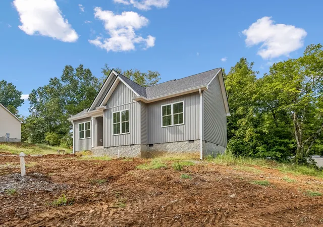 Photo 2 of Single family home for sale at 200 Wallace St, Cumberland City, TN 37050 | MLS# 3527673 | Listing updated on 2026-08-29