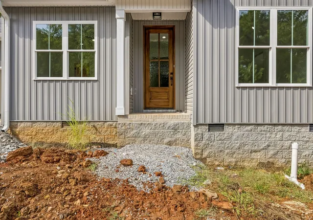 Photo 3 of Single family home for sale at 200 Wallace St, Cumberland City, TN 37050 | MLS# 3527673 | Listing updated on 2026-08-29