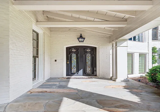 Photo 3 of Mansion for sale at 200 Brook Hollow Rd, Nashville, TN 37205 | MLS# 3527703 | Listing updated on 2026-09-02
