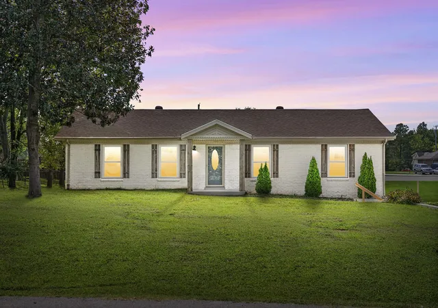 Photo 1 of Single family home for sale at 118 Johnson Cir, Clarksville, TN 37040 | MLS# 3528016 | Listing updated on 2026-09-05