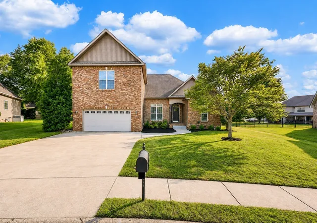 Single family home for sale at 126 Parkland Cir, Clarksville, TN 37043 | MLS# 3528033