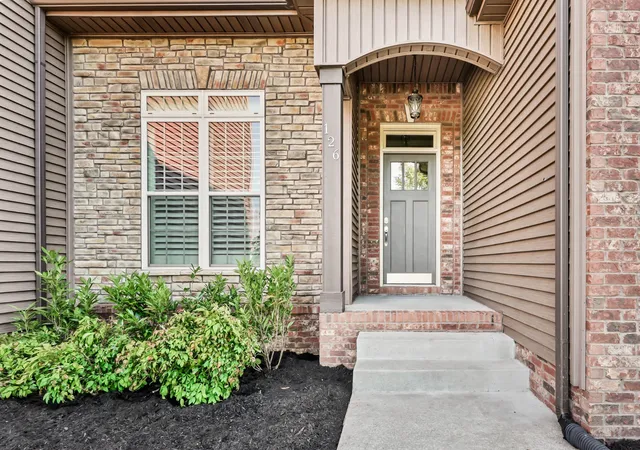 Photo 4 of Single family home for sale at 126 Parkland Cir, Clarksville, TN 37043 | MLS# 3528033 | Listing updated on 2026-09-23