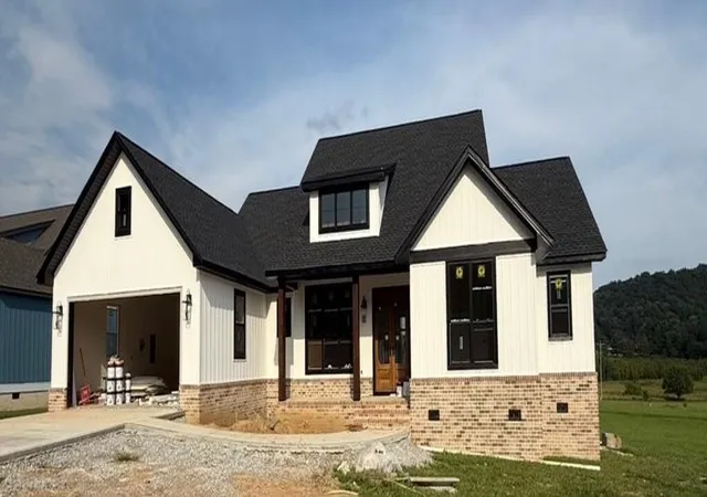 Photo 2 of Single family home for sale at 571 Bilbrey Rd, Rickman, TN 38580 | MLS# 3527680 | Listing updated on 2026-10-09