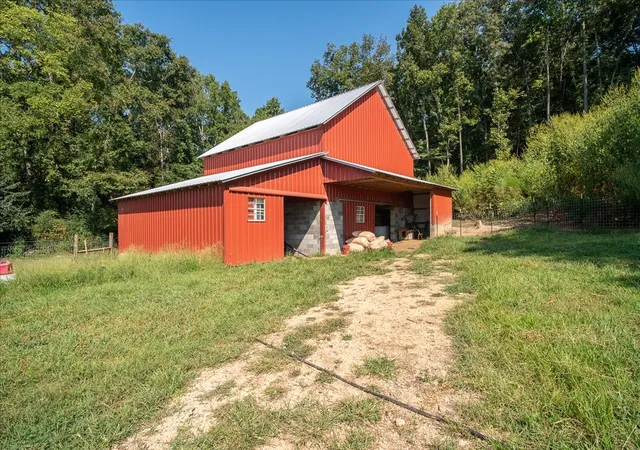 Photo 4 of Single family home for sale at 115 Denson Rd, Lawrenceburg, TN 38464 | MLS# 3541430 | Listing updated on 2026-09-04