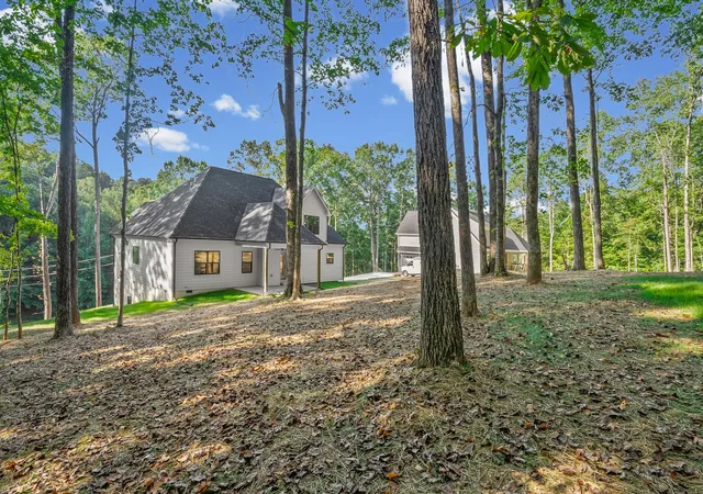 Photo 2 of Single family home for sale at 3507 Shadowbend Ln, Clarksville, TN 37043 | MLS# 3527747 | Listing updated on 2026-09-04