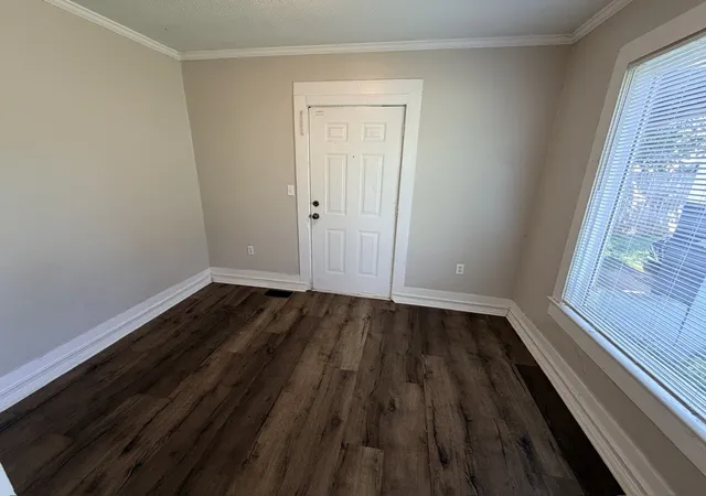 Photo 2 of Single family home for sale at 203 W Petty Ln, Winchester, TN 37398 | MLS# 3527849 | Listing updated on 2026-08-28