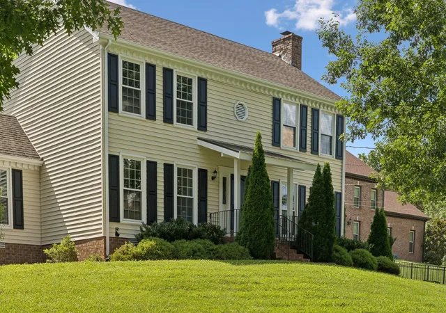 Photo 2 of Single family home for sale at 509 N Woods Ct, Brentwood, TN 37027 | MLS# 3530468 | Listing updated on 2026-09-06
