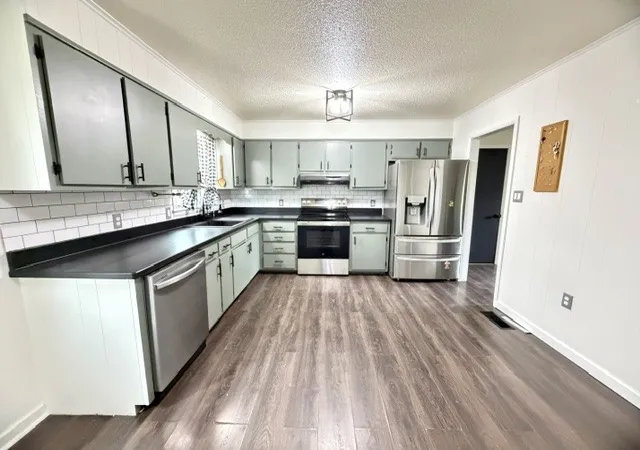 Photo 3 of Single family home for sale at 119 Mason Dr, Fayetteville, TN 37334 | MLS# 3527732 | Listing updated on 2026-09-30