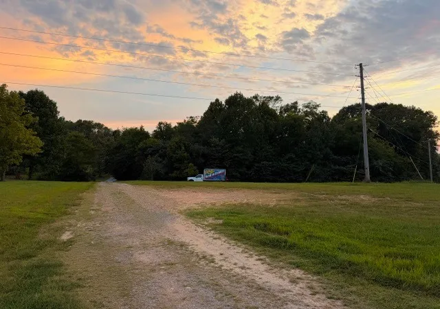 Photo 1 of Manufactured home for sale at 3231 Hwy 52 E, Bethpage, TN 37022 | MLS# 3527894 | Listing updated on 2026-08-31