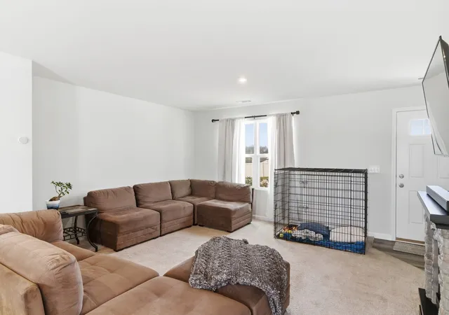 Photo 3 of Single family home for sale at 4211 S Downs Cir, White House, TN 37188 | MLS# 3528270 | Listing updated on 2026-08-28