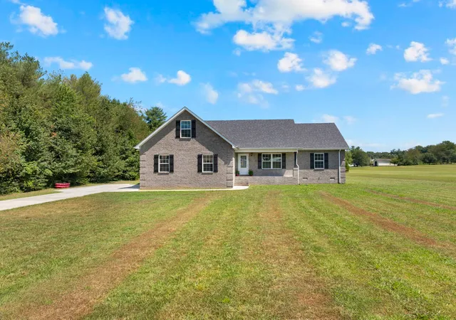 Photo 2 of Single family home for sale at 12790 Old Tullahoma Rd, Tullahoma, TN 37388 | MLS# 3528015 | Listing updated on 2026-09-22