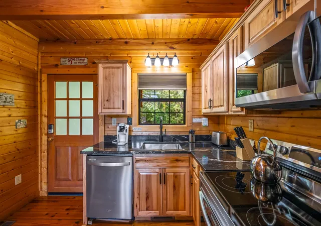 Photo 4 of Single family home for sale at 4154 Evans Chapel Rd, Sevierville, TN 37876 | MLS# 3530910 | Listing updated on 2026-09-02