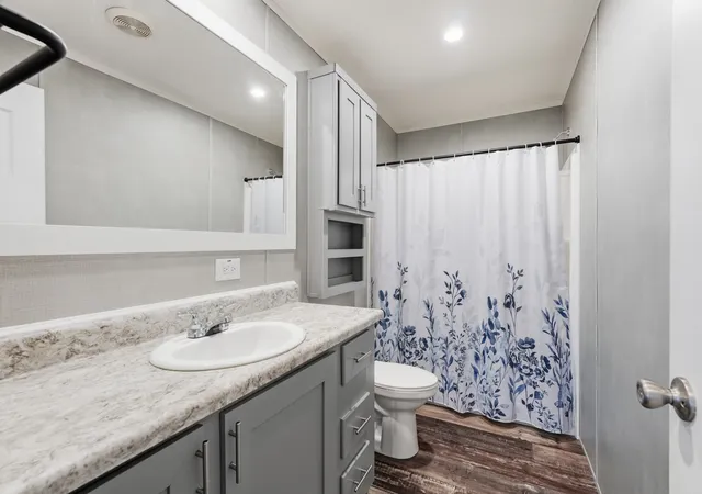 Photo 3 of Manufactured home for sale at 153 Eagle Rock Dr, Mc Minnville, TN 37110 | MLS# 3527819 | Listing updated on 2026-09-01
