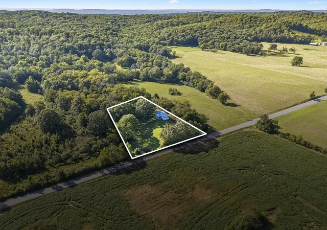 Photo 2 of Sale Pending at 11585 Bakerville Rd, Waverly, TN 37185 | MLS# 3528813 | Listing updated on 2026-09-04