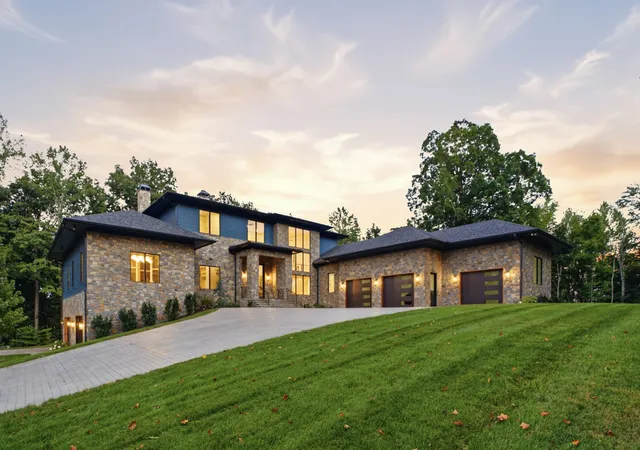Photo 1 of Mansion for sale at 1782 Spring Water Ln, Thompsons Station, TN 37179 | MLS# 3543018 | Listing updated on 2026-10-01
