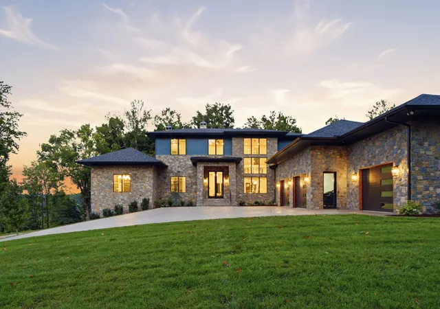 Photo 3 of Mansion for sale at 1782 Spring Water Ln, Thompsons Station, TN 37179 | MLS# 3543018 | Listing updated on 2026-10-01