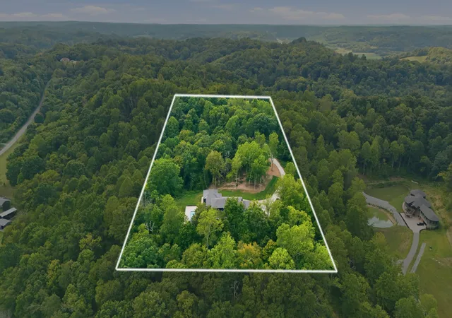 Photo 3 of Single family home for sale at 1782 Spring Water Ln, Thompsons Station, TN 37179 | MLS# 3543018 | Listing updated on 2026-10-21
