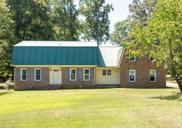 Photo 3 of Single family home for sale at 12 Hancock Rd, Fayetteville, TN 37334 | MLS# 3529280 | Listing updated on 2026-09-19