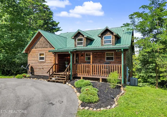 Photo 2 of Single family home for sale at 4965 Long Rifle Rd, Walland, TN 37886 | MLS# 3604105 | Listing updated on 2026-10-05