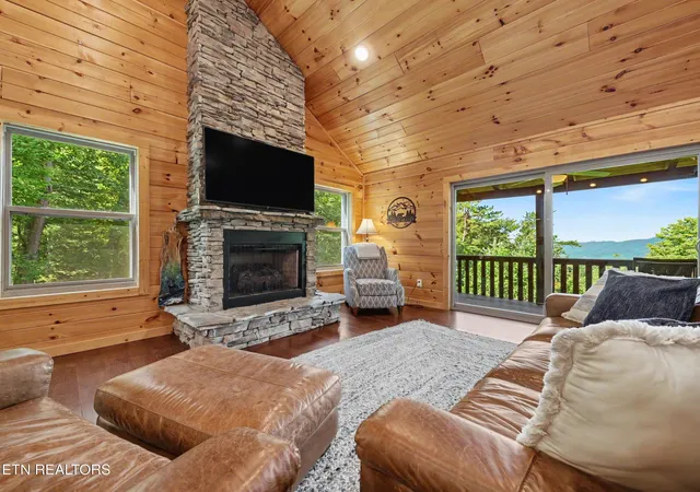 Photo 4 of Single family home for sale at 4965 Long Rifle Rd, Walland, TN 37886 | MLS# 3604105 | Listing updated on 2026-10-05