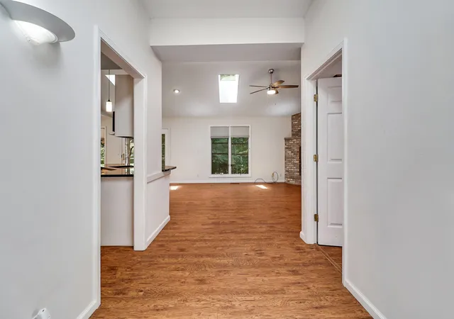 Photo 3 of Single family home for sale at 23 Overlook Ter, Crossville, TN 38558 | MLS# 3527866 | Listing updated on 2026-08-27