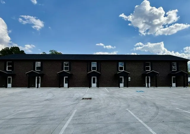 Photo 1 of Townhouse for sale at 710 Sw Atlantic St #A2, Tullahoma, TN 37388 | MLS# 3610544 | Listing updated on 2026-10-02
