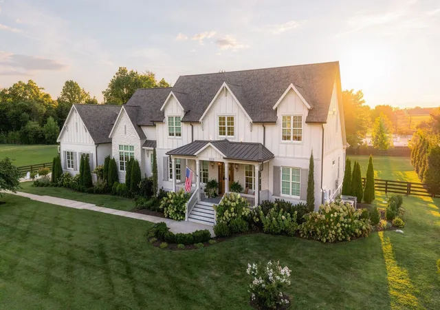 Photo 1 of Single family home for sale at 1727 Swansons Ridge Dr, Franklin, TN 37064 | MLS# 3541173 | Listing updated on 2026-09-04