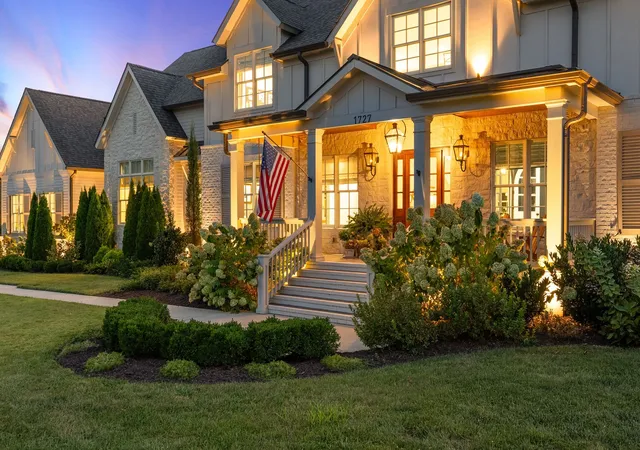 Photo 3 of Single family home for sale at 1727 Swansons Ridge Dr, Franklin, TN 37064 | MLS# 3541173 | Listing updated on 2026-09-04
